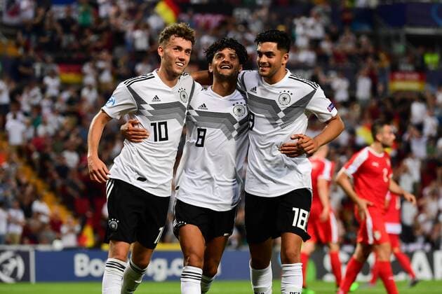 U-21-Fußball-Europameisterschaft 2019 Deutschland - Serbien am 20.06.2019 im Stadion Nereo Rocco in Triest Torjubel zum 4:0 durch Luca Waldschmidt ( Deutschland )