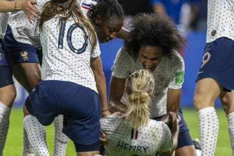 France v Brazil LE HAVRE, SM - 23.06.2019: FRANCE V BRAZIL - Amandine Henry and Wendie Renard of France celebrate after scoring a goal (2-1) during a match between Brazil and France. World Cup Qualification Football. FIFA. Held at the Oceane Stadium in Le Havre, France. (Photo: Richard Callis Fotoarena) x1751988x  RichardxCallis