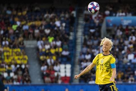 190624 Caroline Seger of Sweden during the FIFA WomenÂ s World Cup round of sixteen match between Sweden and Canada on June 24, 2019 in Paris. Photo: Simon Hastegard Bildbyran Kod SH 180086 bbeng fotboll football fotball soccer dam women kvinner frankrike france vm vm 2019 verdensmesterskap världsmästerskap fifa women s world cup 2019 world cup attondelsfinal knockout stage canada kanada sverige sweden Copyright: SIMONxHASTEGARD BB190624SH025