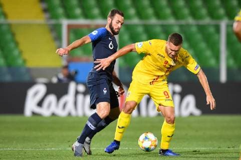 Photo Massimo Paolone LaPresse June 24, 2019 Cesena, Italy soccer France vs Romania - UEFA Under 21 Championship Italy 2019 - Group stage final tournament Group C - "Dino Manuzzi" stadium. In the pic: George Puscas (Romania) competes for the ball with Lucas Tousart (Francia)  Copyright: xMassimoxPaolone LaPressex