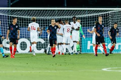 Serravalle, San Marino, 24.06.2019, UEFA U-21 Europameisterschaft Italien 2019, Gruppenphase, Gruppe C, Kroatien - England, Nikola Moro (CRO), Lovro Majer (CRO), Branimir Kalaica (CRO) enttaeuscht nach Gegentor ( Defodi-01048-184122