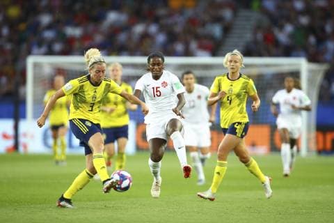 Linda Sembrant (Suede) vs Nichelle Prince (Canada) FOOTBALL : Suede vs Canada - Huitiemes - Coupe du Monde Feminine - 24 06 2019 GwendolineLeGoff Panoramic 