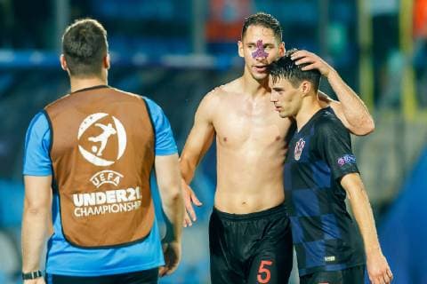 Serravalle, San Marino, 24.06.2019, UEFA U-21 Europameisterschaft Italien 2019, Gruppenphase, Gruppe C, Kroatien - England, Nikola Katic (CRO), Josip Brekalo (CRO) nach dem 3:3 ( Defodi-01048-184183