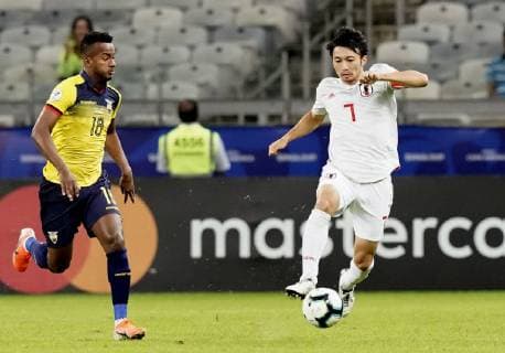 Football: Copa America Gaku Shibasaki of Japan controls the ball during the first half of a 1-1 draw with Ecuador in a Copa America Group C match on June 24, 2019, in Belo Horizonte, Brazil. 