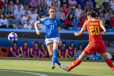 Barbara Bonansea (Italy) Zhang Rui (China) during the FIFA Women s World Cup France 2019 Round of 16 match between Italy 2-0 China at Stade de la Mosson in Montpellier, France, June25, 2019. Noxthirdxpartyxsales  (106679549)