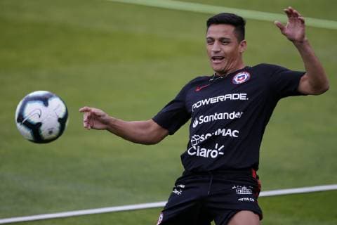 Futbol, entrenamiento de la seleccion chilena en San Pablo Copa America 2019 El jugador de la selecciones chilena Alexis Sanchez es fotografiado durante el entrenamiento realizado en el centro deportivo Frederico Antonio Germano Menzen de San Pablo, Brasil. 26 06 2019 Andres Pina Photosport Football, Chile national team, Nationalteam training session Copa America Championship 2019 Chile s player Alexis Sanchez is pictured during training session held at the Frederico Antonio Germano Menzen center in Sao Paulo, Brazil. 26 06 2019 Andres Pina Photosport Entrenamiento de la seleccion chilena en San Pablo, 26 06 2019 