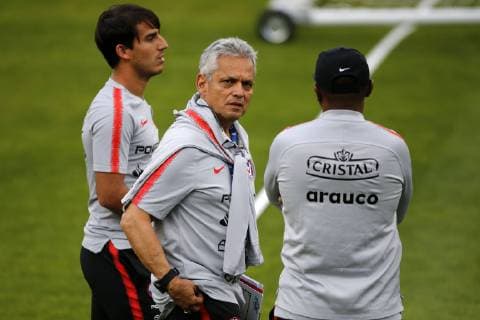 Futbol, entrenamiento de la seleccion chilena en San Pablo Copa America 2019 El entrenador de la selecciones chilena Reinaldo Rueda es fotografiado durante el entrenamiento realizado en el centro deportivo Frederico Antonio Germano Menzen de San Pablo, Brasil. 26 06 2019 Andres Pina Photosport Football, Chile national team, Nationalteam training session Copa America Championship 2019 Chile s manager Reinaldo Rueda is pictured during training session held at the Frederico Antonio Germano Menzen center in Sao Paulo, Brazil. 26 06 2019 Andres Pina Photosport Entrenamiento de la seleccion chilena en San Pablo, 26 06 2019 
