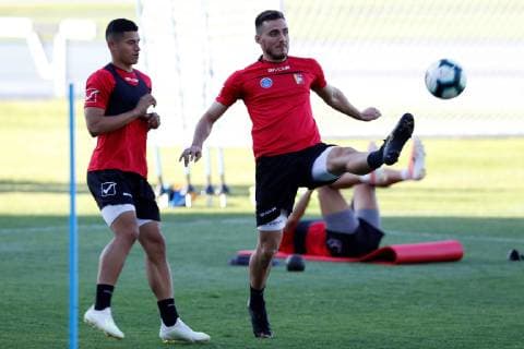 Venezuela s national soccer team players Luis Del Pino Mago (L) and Robert Hernandez (R) attend a training session at the Center of Training of the School of Physical Education of the Army, in Rio de Janeiro, Brazil, 26 June 2019. Venezuela prepares its match next Friday against Argentina for the quarterfinals of the Copa America Brazil 2019. Training of Venezuela in the Copa America !ACHTUNG: NUR REDAKTIONELLE NUTZUNG!  Copyright: xJulioxCesarxGuimaraesx COPAME1914 20190626-636971901449966653