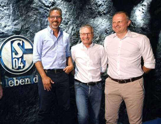 27.06.2019, Fussball GER, Saison 2019 2020, Pressekonferenz des FC Schalke 04, Vorstellung der sportlichen Leitung, v.li., Trainer David Wagner (FC Schalke 04), Michael Reschke (Technischer Direktor FC Schalke 04), Jochen Schneider (Vorstand FC Schalke 04)