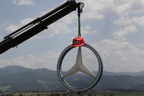 FORMULA 1 - GP of Austria 2019 SPIELBERG,AUSTRIA,27.JUN.19 - MOTORSPORTS, FORMULA 1 - Grand Prix of Austria, Red Bull Ring, preview. Image shows a feature of a Mercedes Benz logo and a Niki Lauda hat. GEPAxpictures xAndreasxPranter