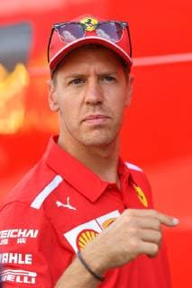Sebastian VETTEL,GER (Scuderia Ferrari), Gestik, Aktion,Einzelbild,angeschnittenes Einzelmotiv,Halbfigur,halbe Figur. Formel 1:GP von Oesterreich,, Red Bull Ring Zeltweg,Spielberg,Saison 2019,am 27.06.2019
