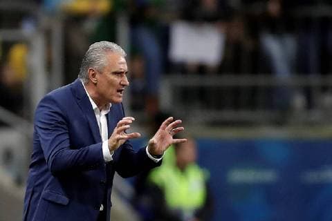 Brazilian head coach Tite reacts, during the Copa America 2019 quarter-finals soccer match between Brazil and Paraguay, at Arena do Gremio Stadium in Porto Alegre, Brazil, 27 June 2019. Brazil vs. Paraguay !ACHTUNG: NUR REDAKTIONELLE NUTZUNG!  Copyright: xJuanxIgnacioxRoncoronix SCA19108 20190628-636972896643425368