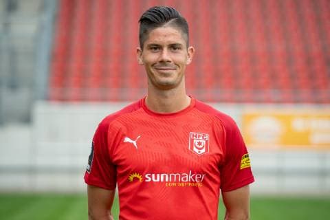 Dennis Mast ; HFC Hallescher Fussballclub e.V; 3.Liga, Porträttermin 2019 2020, Halle Saale Sachsen-Anhalt Deutschland