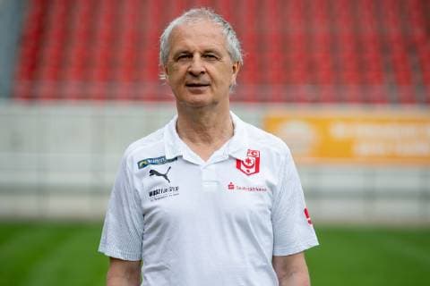 Dr. Thomas Bartels (Mannschaftsarzt) ; HFC Hallescher Fussballclub e.V; 3.Liga, Porträttermin 2019 2020, Halle Saale Sachsen-Anhalt Deutschland