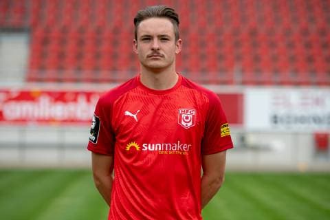 Niklas Kastenhofer ; HFC Hallescher Fussballclub e.V; 3.Liga, Porträttermin 2019 2020, Halle Saale Sachsen-Anhalt Deutschland