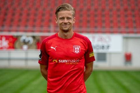 Bentley Baxter Bahn ; HFC Hallescher Fussballclub e.V; 3.Liga, Porträttermin 2019 2020, Halle Saale Sachsen-Anhalt Deutschland