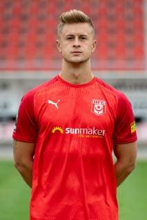 Nick Galle ; HFC Hallescher Fussballclub e.V; 3.Liga, Porträttermin 2019 2020, Halle Saale Sachsen-Anhalt Deutschland