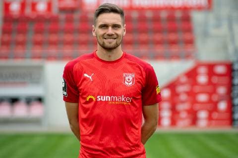Jonas Nietfeld ; HFC Hallescher Fussballclub e.V; 3.Liga, Porträttermin 2019 2020, Halle Saale Sachsen-Anhalt Deutschland
