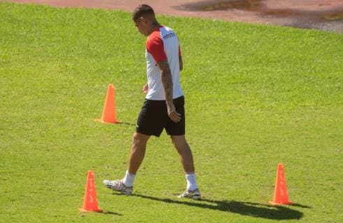 Fußball, Copa America, Nationalteam Peru Training Peru s national soccer team player Paolo Guerrero attends a training session at the Pituacu stadium, in Sao Paulo, Brazil, 28 June 2019. Peru will face tomorrow against Uruguay in the Copa America quarter finals. Peru training in the Copa America !ACHTUNG: NUR REDAKTIONELLE NUTZUNG!  Copyright: xJoédsonxAlvesx COPAME2110 20190628-636973396317797603