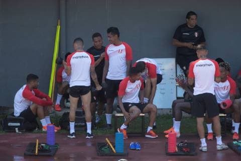 Fußball, Copa America, Nationalteam Peru Training Peru s national soccer team players attend a training session at the Pituacu stadium, in Sao Paulo, Brazil, 28 June 2019. Peru will face tomorrow against Uruguay in the Copa America quarter finals. Peru training in the Copa America !ACHTUNG: NUR REDAKTIONELLE NUTZUNG!  Copyright: xJoédsonxAlvesx COPAME2113 20190628-636973396935875237