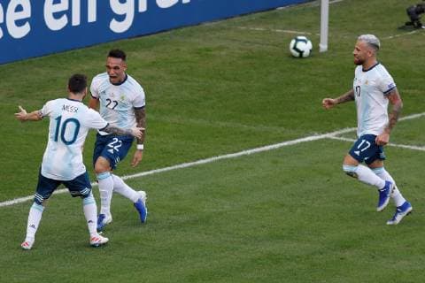 Fußball, Copa America, Venezuela - Argentinien Argentina s Lautaro Martinez (C) celebrates upon scoring a goal with Lionel Messi (L) and Sergio Aguero (R) during the Copa America 2019 quarter-finals soccer match between Venezuela and Argentina, at Maracana Stadium in Rio de Janeiro, Brazil, 28 June 2019. Venezuela vs. Argentina !ACHTUNG: NUR REDAKTIONELLE NUTZUNG!  Copyright: xJulioxCesarxGuimaraesx SCA2151 20190628-636973535221929051