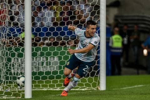 Fußball, Copa America, Venezuela - Argentinien Venezuela vs Argentina RIO DE JANEIRO, RJ - 28.06.2019: VENEZUELA VS ARGENTINA - Lo Celso scores the second goal for the Argentineans during a match between Venezuela and Argentina, valid for the quarterfinals of the Copa America 2019, held this Friday (28) at the Maracanã Stadium in Rio de Janeiro, RJ. (Photo: Nayra Halm Fotoarena) x1754725x  NayraxHalm