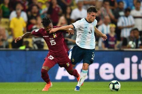 (190629) -- RIO DE JANEIRO, June 29, 2019 -- Venezuela s Jhon Murillo (L) competes with Nicolas Tagliafico of Argentina during the Copa America 2019 quarterfinal match between Argentina and Venezuela, in Rio de Janeiro, Brazil, June 28, 2019. Argentina won 2-0. ) (SP)BRAZIL-RIO DE JANEIRO-FOOTBALL-COPA AMERICA 2019-ARG VS VEN XinxYuewei 