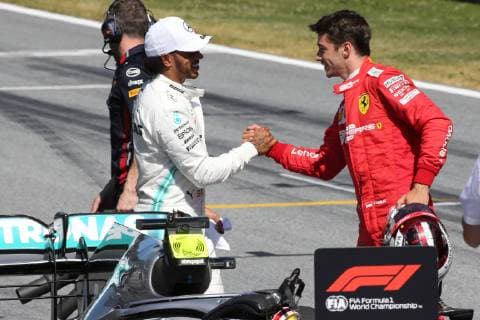 Lewis Hamilton (GB 44), Mercedes-AMG Petronas Motorsport gratuliert Charles Leclerc (MCO 16), Scuderia Ferrari Mission Winnow zur Pole Position, 1. Startplatz , Formel 1 - Grosser Preis von Österreich, Formula 1, Grand Prix of Austria at Red Bull Ring on June 29, 2019 in Spielberg, Austria -