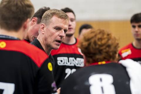 Kloten, Deutschland 30. Juni 2019: Handball, DHB U21, U 21 Laenderspiel - Airport Trophy - Schweiz vs. Deutschland Trainer Martin Heuberger (Deutschland) Kloten Sporthalle Ruebisbach Schweiz