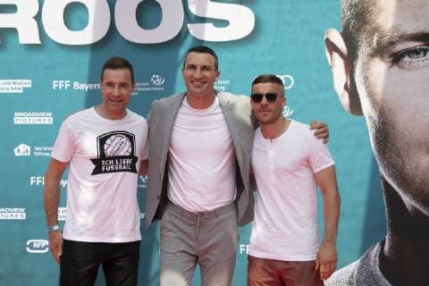 Kroos - Der Film Weltpremiere Cinedom Koeln Deutschland Datum: 30.06.2019 Von links: Kai Pflaume Wladimir Klitschko Lukas Podolski