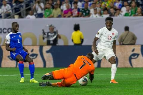 HOUSTON, TX - JUNE 29: Jhony Placide (1) of Haiti runs down the ball during the Quarterfinals match between Haiti and Canada as part of the 2019 CONCACAF Gold Cup on June 29, 2019, at NRG Stadium in Houston, Texas. (Photo by David Buono Icon Sportswire) SOCCER: JUN 29 CONCACAF Gold Cup Quarterfinals - Haiti v Canada Icon190629035