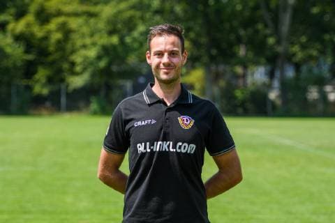 Korbinian Dötter ; SG Dynamo Dresden; 2. BL, Porträttermin 2019 2020