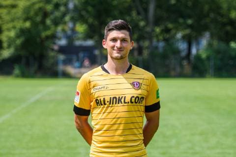 Jannis Nikolaou ; SG Dynamo Dresden; 2. BL, Porträttermin 2019 2020