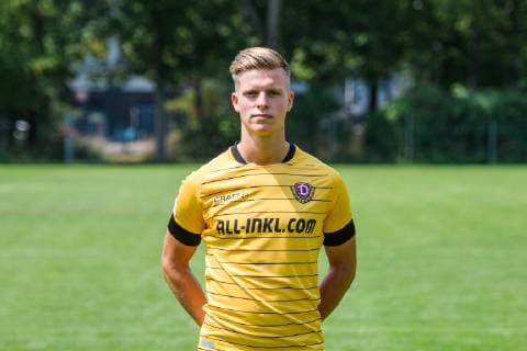 Dzenis Burnic ; SG Dynamo Dresden; 2. BL, Porträttermin 2019 2020