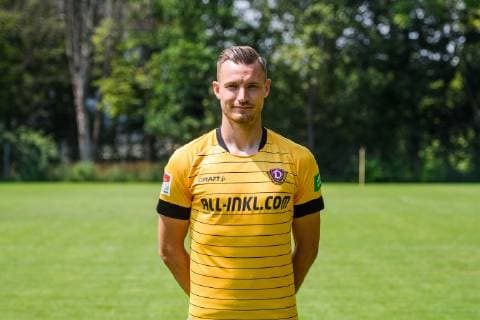 Florian Ballas ; SG Dynamo Dresden; 2. BL, Porträttermin 2019 2020