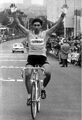 BRUSSELS -- --EDDY MERCKX SEEN WINNING THE FIRST PART OF THE SECOND LAP OF THE TOUR DE FRANCE. SECOND WAS LUCIEN VAN IMPE TEN SECOND AFTER MERCKX. .BELGA HPT WST.  x251412x  x84984413stx