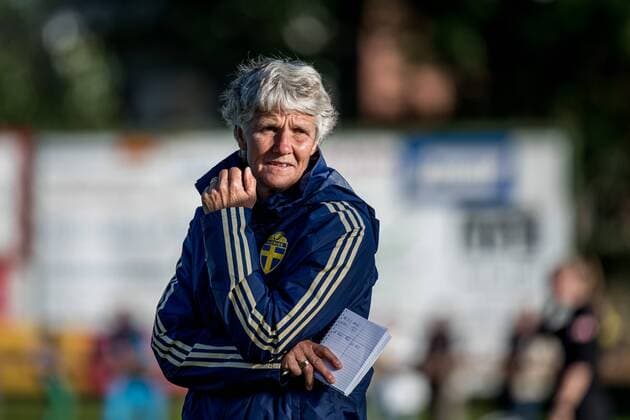 190702 Sveriges förbundskapten Pia Sundhage under F16-landskampen i fotboll mellan Sverige och Nederländerna den 2 juli 2019 i Svanesund. Copyright: SebastianxLamotte BB190702SL055