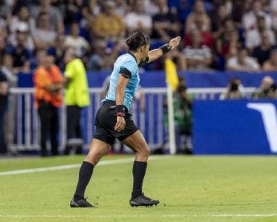 England v USA LYON, LY - 02.07.2019: ENGLAND V USA - referee, Edina Alves Batista, give penalty then consult the VAR during a game between England and the United States. World Cup Qualification Football. FIFA. Held at the Lyon Stadium in Lyon, France (Photo: Richard Callis Fotoarena) x1757358x  RichardxCallis