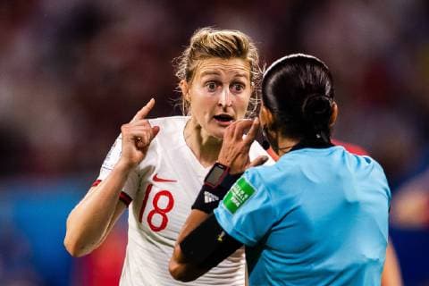 190702 Ellen White of England reacts during the FIFA Women s World Cup semi-final match between England and USA on July 2, 2019 in Lyon. Photo: Simon Hastegard Bildbyran Kod SH 180099 bbeng fotboll football fotball soccer dam women kvinner frankrike france vm vm 2019 verdensmesterskap världsmästerskap fifa women s world cup 2019 world cup semifinal semi final knockout stage england usa var depp Copyright: SIMONxHASTEGARD BB190702SH094