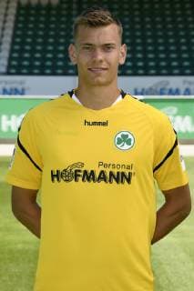 02.07.2019 - SpVgg Greuther Fürth Fuerth - Saison 2019 2012 - Fototermin Porträttermin - - Leon Schaffran (25, SpVgg Greuther Fürth ) - Einzelbild Einzelfoto Portrait Porträt Kopfbild