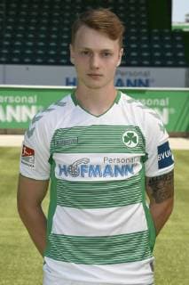 02.07.2019 - SpVgg Greuther Fürth Fuerth - Saison 2019 2012 - Fototermin Porträttermin - - Robin Kehr (7, SpVgg Greuther Fürth ) - Einzelbild Einzelfoto Portrait Porträt Kopfbild