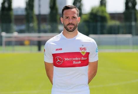 FUSSBALL 2. BUNDESLIGA SAISON 2019 2020 03.07.2019 Fototermin beim VfB Stuttgart Gonzalo Castro; VfB Stuttgart