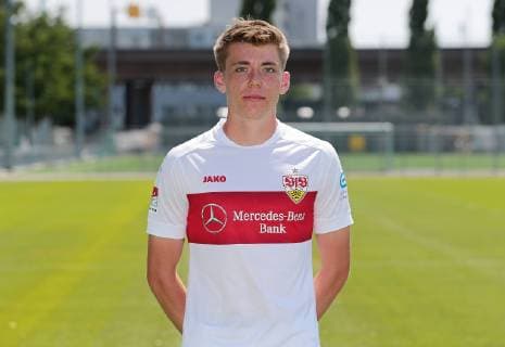 FUSSBALL 2. BUNDESLIGA SAISON 2019 2020 03.07.2019 Fototermin beim VfB Stuttgart Luca Mack; VfB Stuttgart