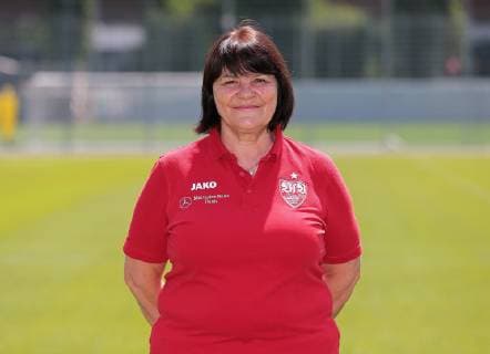 FUSSBALL 2. BUNDESLIGA SAISON 2019 2020 03.07.2019 Fototermin beim VfB Stuttgart Zeugwartin Gordana Markovic-Masala; VfB Stuttgart