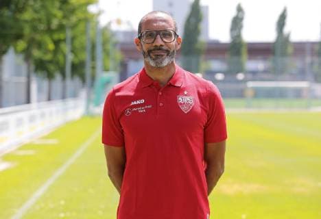 FUSSBALL 2. BUNDESLIGA SAISON 2019 2020 03.07.2019 Fototermin beim VfB Stuttgart Mannschaftsarzt Dr. Raymond Best; VfB Stuttgart