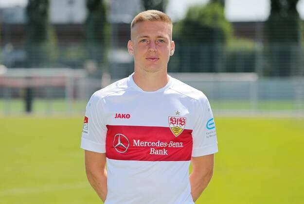 FUSSBALL 2. BUNDESLIGA SAISON 2019 2020 03.07.2019 Fototermin beim VfB Stuttgart Santiago Ascacibar; VfB Stuttgart