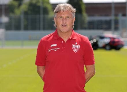 FUSSBALL 2. BUNDESLIGA SAISON 2019 2020 03.07.2019 Fototermin beim VfB Stuttgart Therapeut Gerhard Woern; VfB Stuttgart
