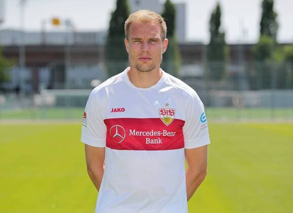 FUSSBALL 2. BUNDESLIGA SAISON 2019 2020 03.07.2019 Fototermin beim VfB Stuttgart Holger Badstuber; VfB Stuttgart