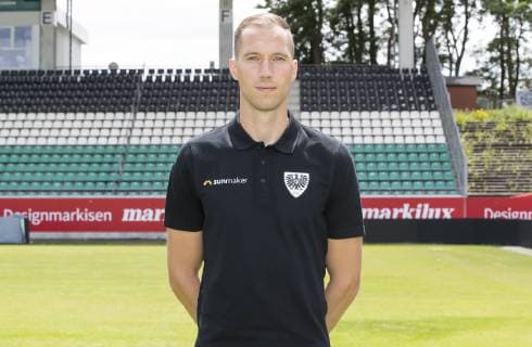 Tobias Hellwig; SC Preußen Münster; 3. Liga, Porträttermin 2019 2020 DFB regulations prohibit any use of photographs as image sequences and or quasi-video. Copyright: xKirchner MarcoxSteinbrennerx