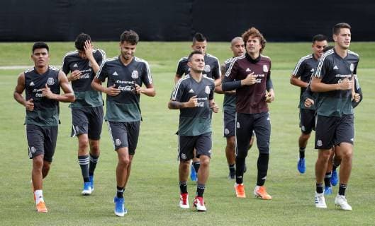 Players of the Mexican national soccer team participate in a training session in Chicago, USA, 4 July 2019. Mexico will face the United States on Sunday for the CONCACAF Gold Cup final. Training of the Mexican national soccer team !ACHTUNG: NUR REDAKTIONELLE NUTZUNG!  Copyright: xKAMILxKRZACZYNSKIx AME3676 20190705-636978909007540100